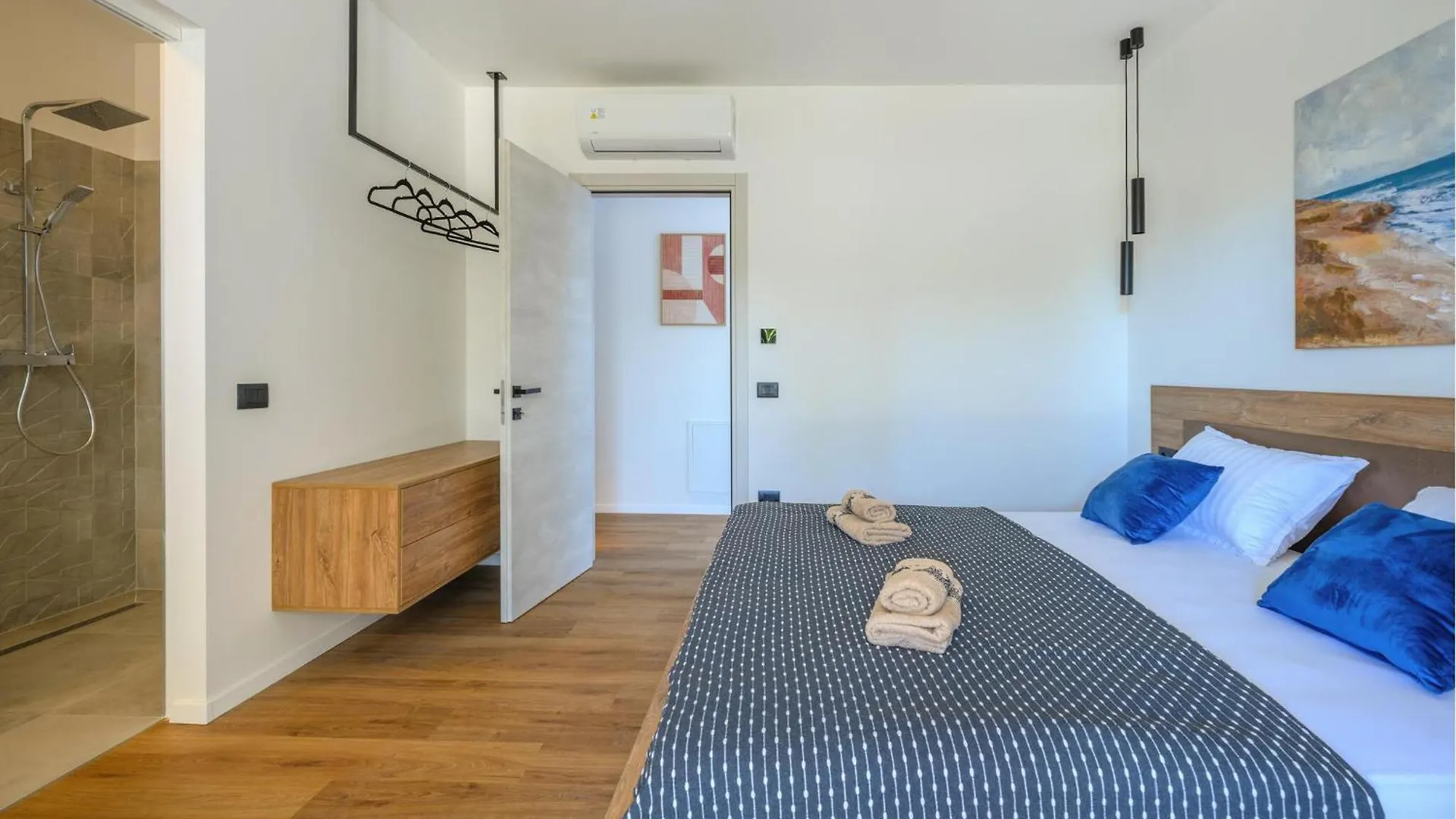 Gorgeous Home In Sisan