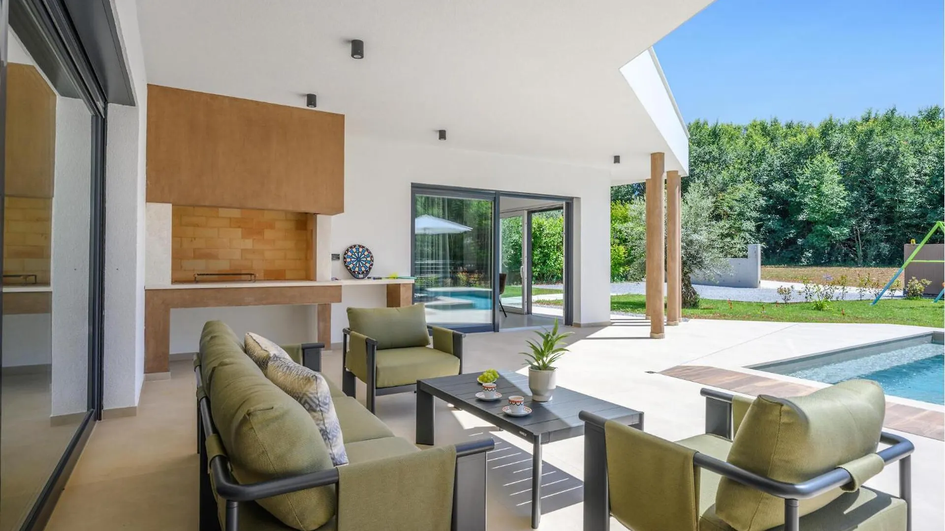 Gorgeous Home In Sisan