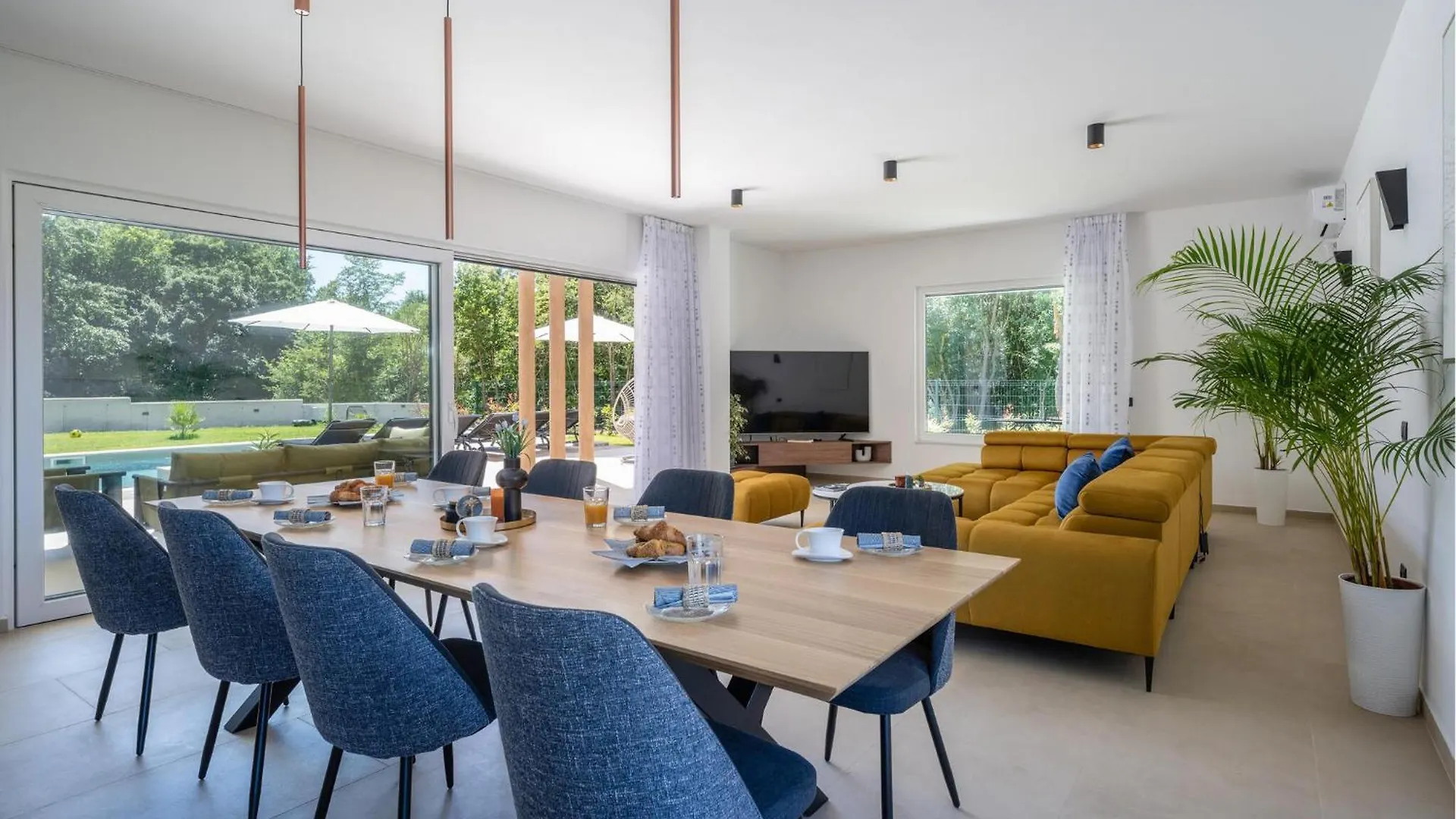 Gorgeous Home In Sisan